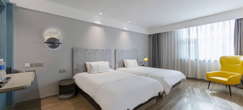 玉兰树下精选酒店图片