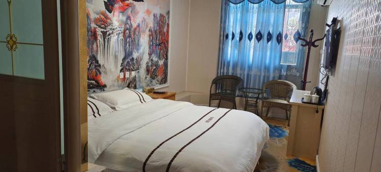 隆子鑫凯主题宾馆图片