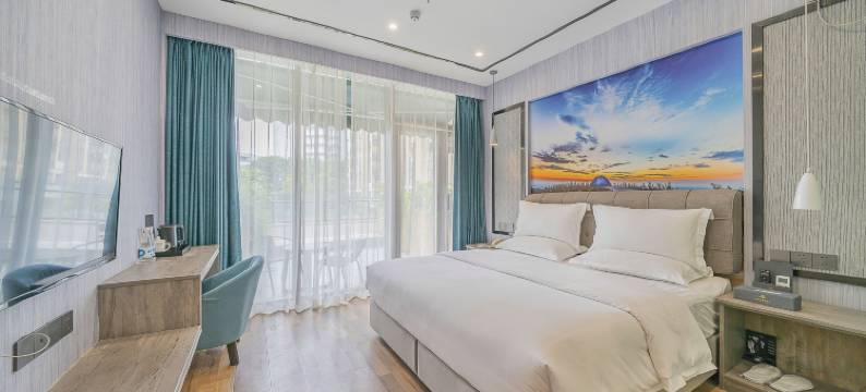 星辰花语酒店(重庆欢乐谷店)图片