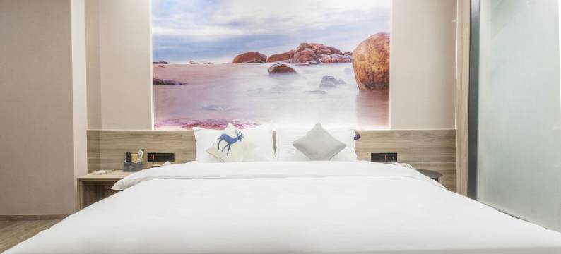 佛山迷你时空酒店(狮山广场南海体育中心店)图片