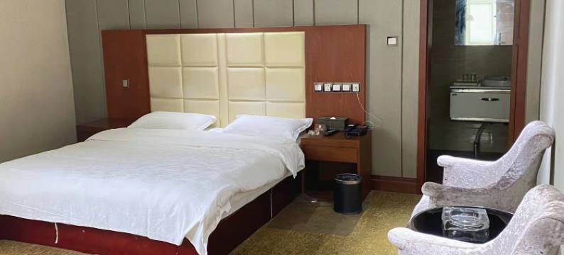 鄢陵建润温泉酒店图片