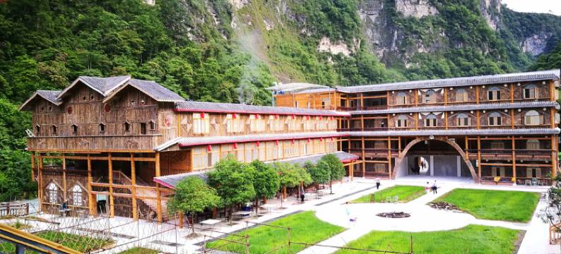 宝兴东拉山兴国农庄图片