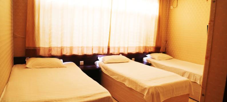 新民天塬旅店图片