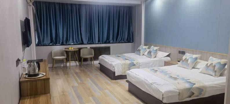 青岛万紫千红商务宾馆图片