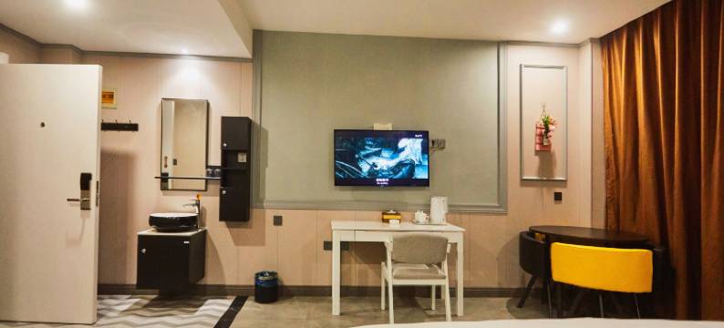 宿迁竞美影尚主题酒店(幸福北路店)图片