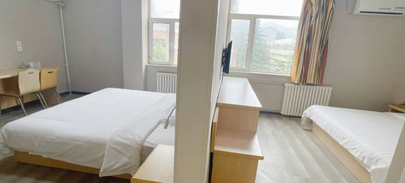 沃德阿拉丁酒店(济南大学济微路店)图片