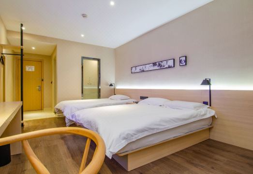 Rest Motel (Taian High-speed Railway Station)Hotel Overview