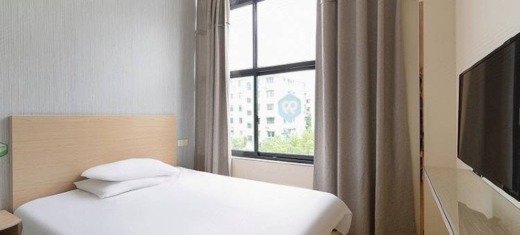 99优选酒店(上海殷高路财经大学地铁站店)图片