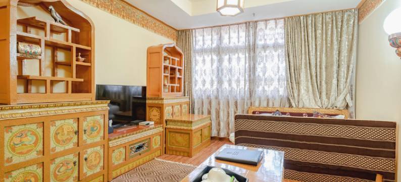 拉萨吉祥宝马酒店(八廓街店)图片