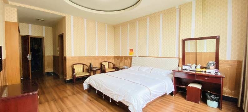 邛崃麒园商务酒店(高铁站店)图片