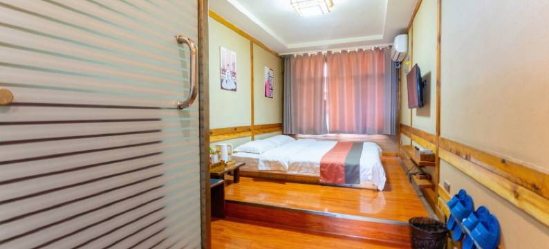 自由空间精品宾馆(青冈县第一中学店)图片