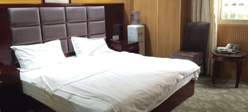 新津开心宾馆(五津地铁站店)图片