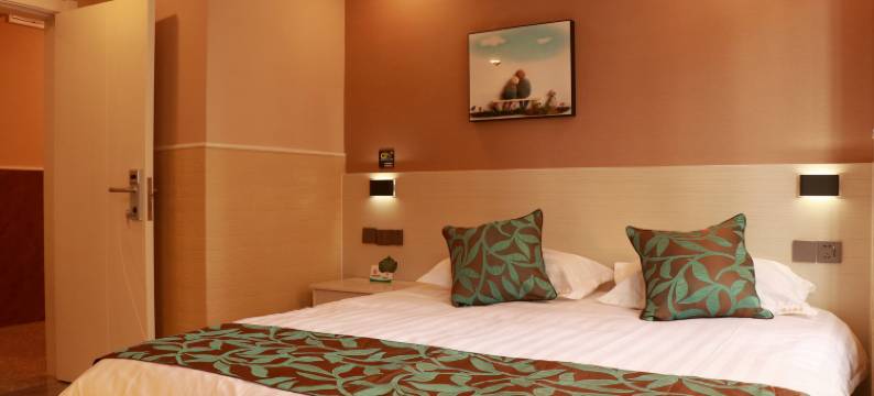 依山酒店(保山学院店)图片