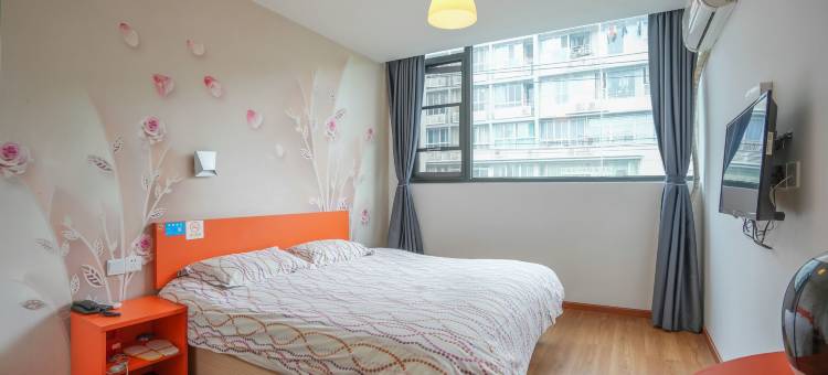 布丁酒店(成都玉林倪家桥芳草街地铁站店)图片