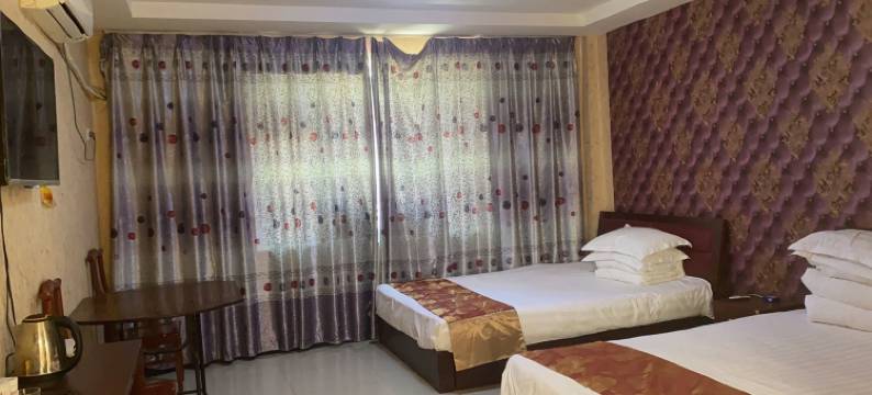 温泉县哈日布呼镇康乐宾馆图片