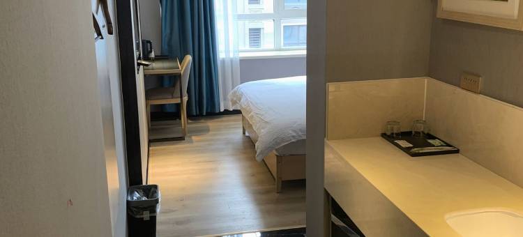 航之瑞酒店(乌鲁木齐迎宾路国际机场店)图片