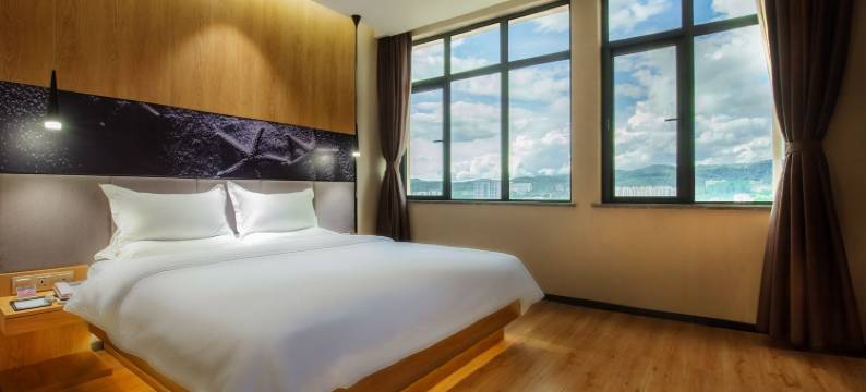 蓝眉山商务酒店(思茅区茶马古城店)图片