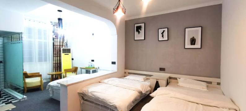 星海轻奢民宿(开封清明上河园店)图片