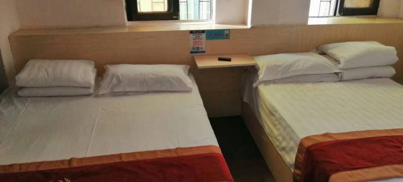 深圳鸿运住宿(大芬地铁站店)图片