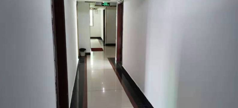 鸿泰商务宾馆(湛江世贸店)图片