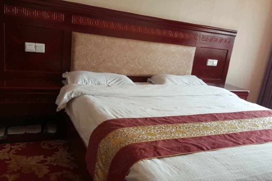 化隆回族自治县鑫鑫商务宾馆