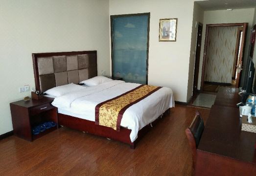 Yinhe Holiday HotelHotel Overview
