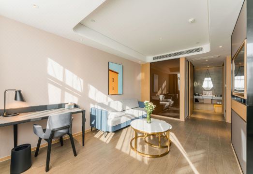 Atour Hotel(Suzhou Mudu Ancient Town Store Lingyan Mountain Metro Station)Hotel Overview