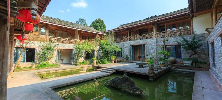 雅安芦山·楠栖美宿(迎宾大道富伦艺术馆店)图片
