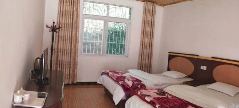 松坪沟景秀湖畔家园图片