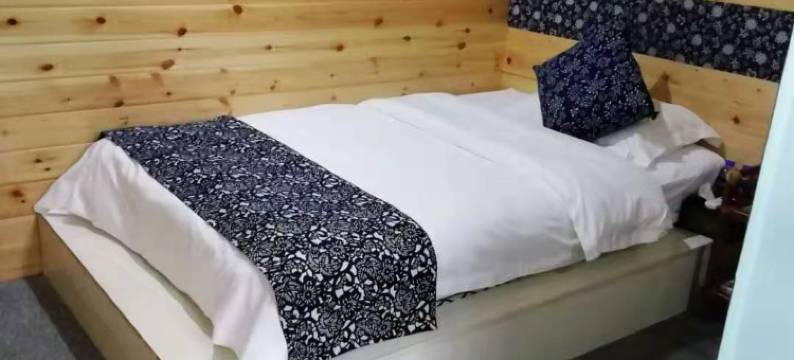 巴中一缕月光客栈图片