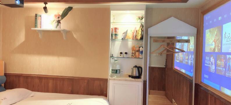 飞宇影院式电竞酒店(八公山店)图片