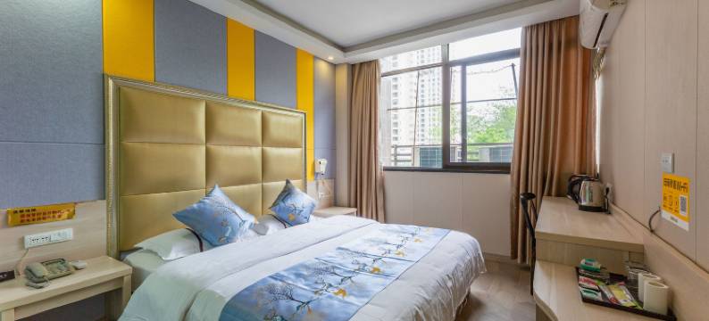 云泊酒店(武汉科技大学青山校区科普公园地铁站店)图片