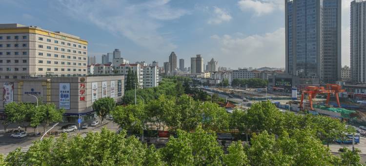 7天优品酒店(青岛金沙滩香江路地铁站店)图片