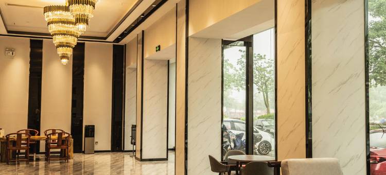 英九大酒店(英德汽车客运站)图片