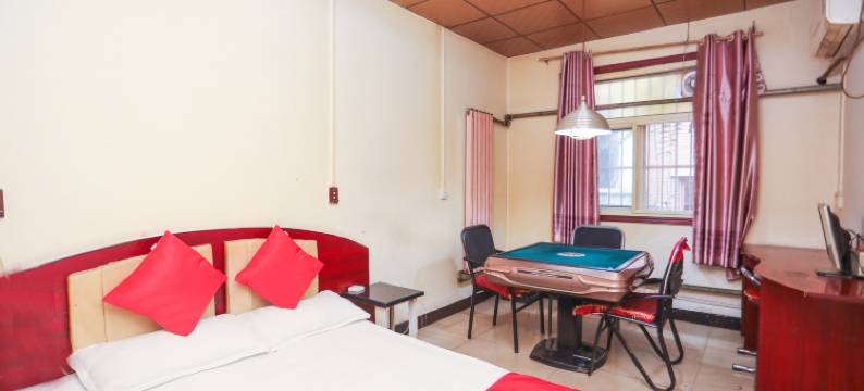 OYO鹤壁蓝苑宾馆图片