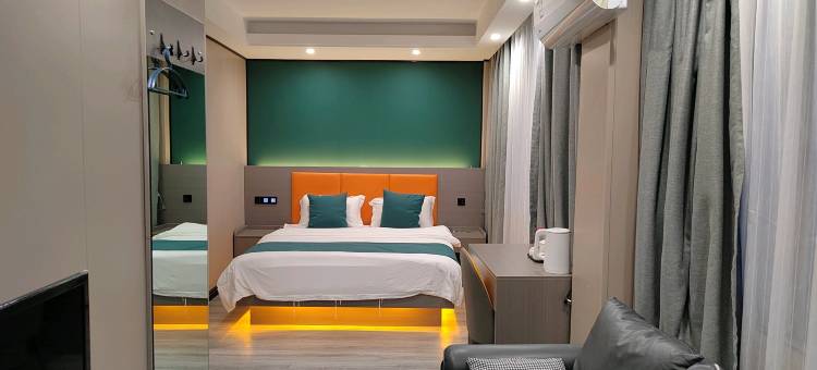 夜泊酒店(月潭公园店)图片