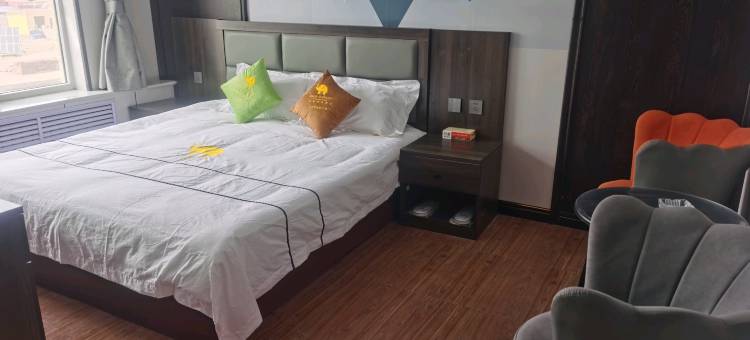 曲麻莱白象商务酒店图片