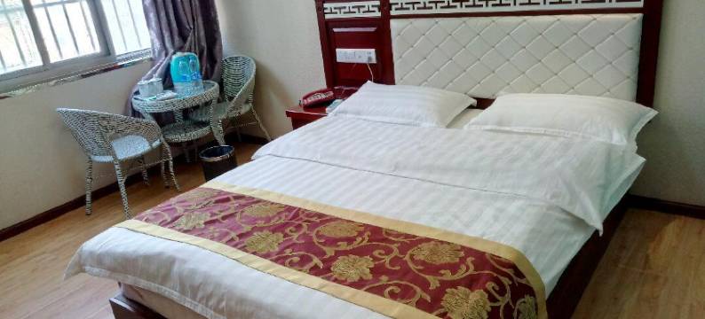 陆良憬瑞商务宾馆图片