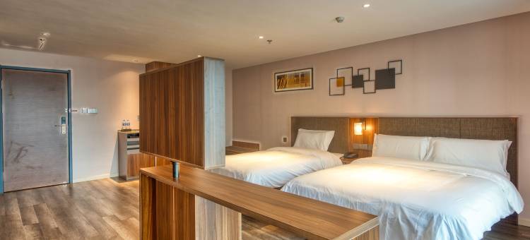 派柏·云酒店(长春车城万达广场店)图片