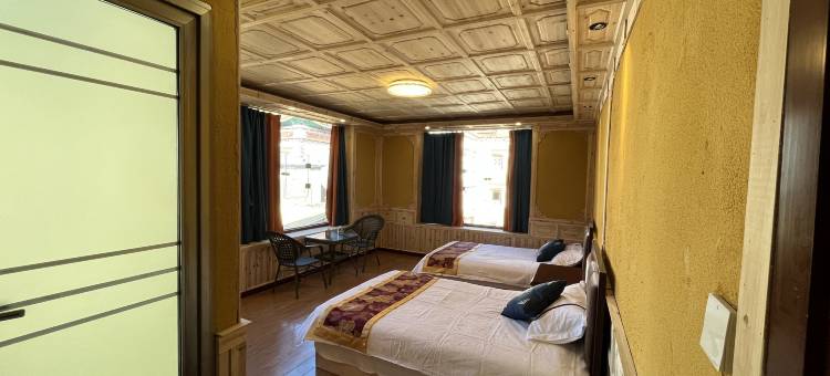 木雅冷嘎措客栈图片