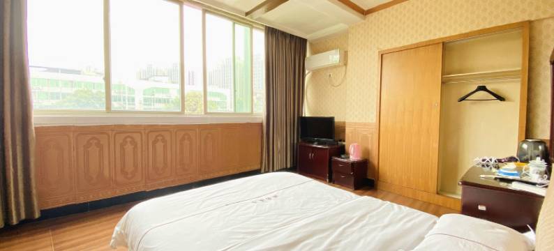 邛崃麒园商务酒店(高铁站店)图片