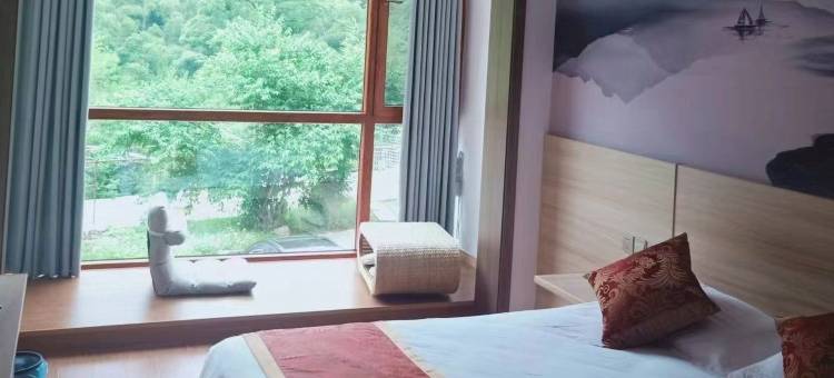 黄山西窗山舍民宿(黄山风景区西门售票处店)图片