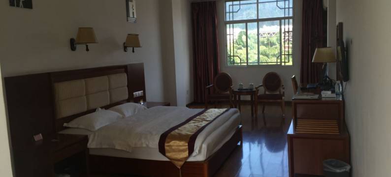 屏边广场宾馆图片