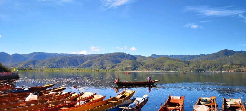 泸沽湖洛洼半岛客栈图片