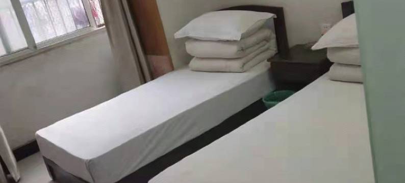 长征招待所(阜阳火车站店)图片