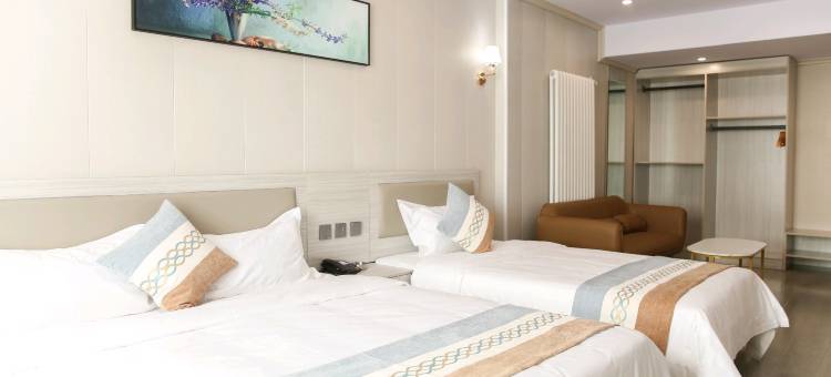 派酒店(张家口万全汽车站店)图片