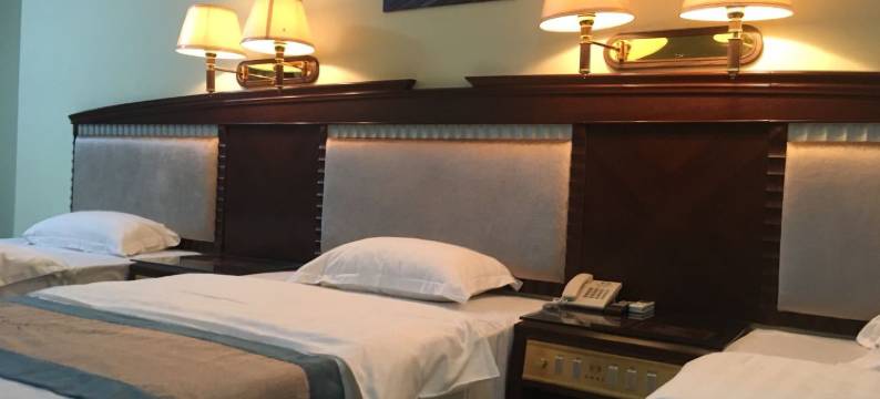 港联酒店(惠东双月湾情人堤店)图片