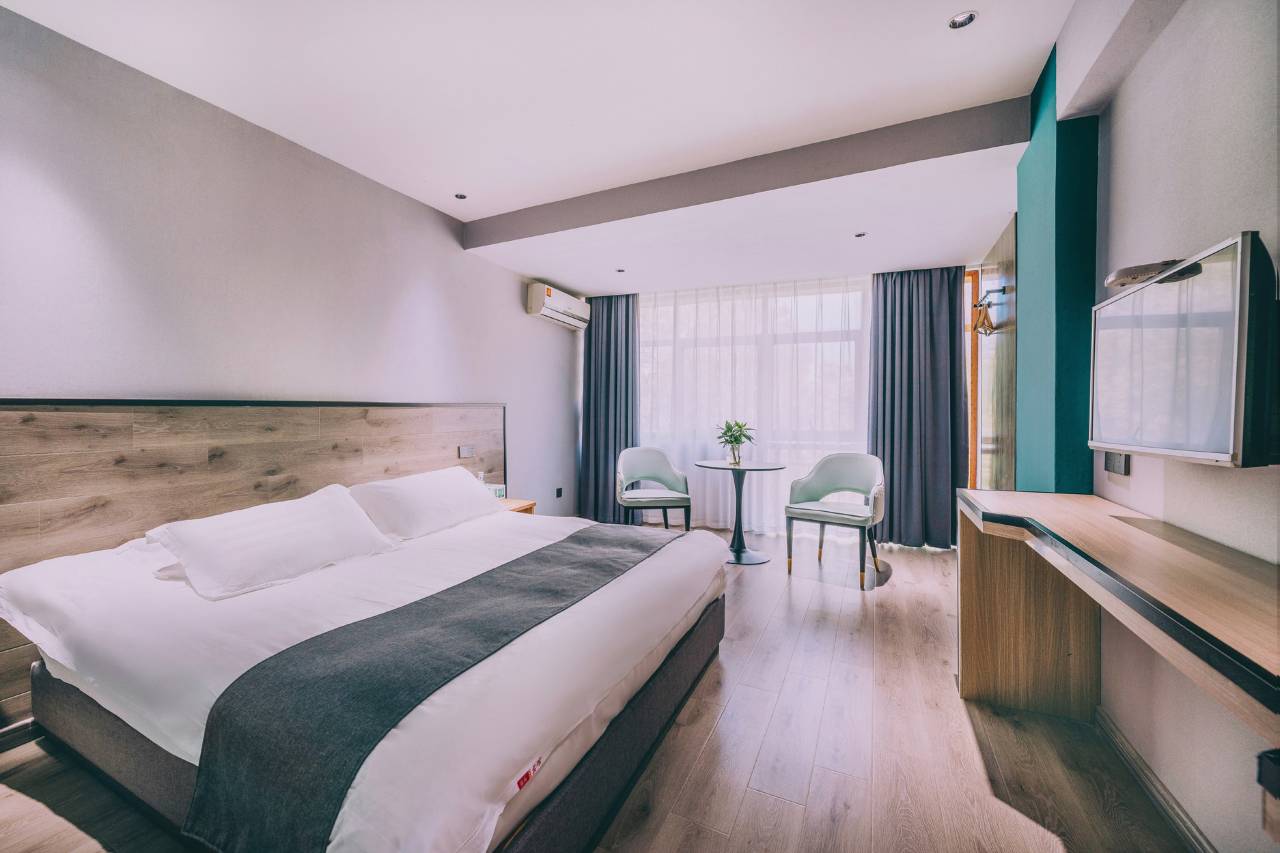 台州亨德酒店(路桥新安夜市店)