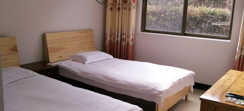 婺源山景红枫客栈图片