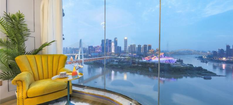 百弘·江景民宿(洪崖洞店)图片